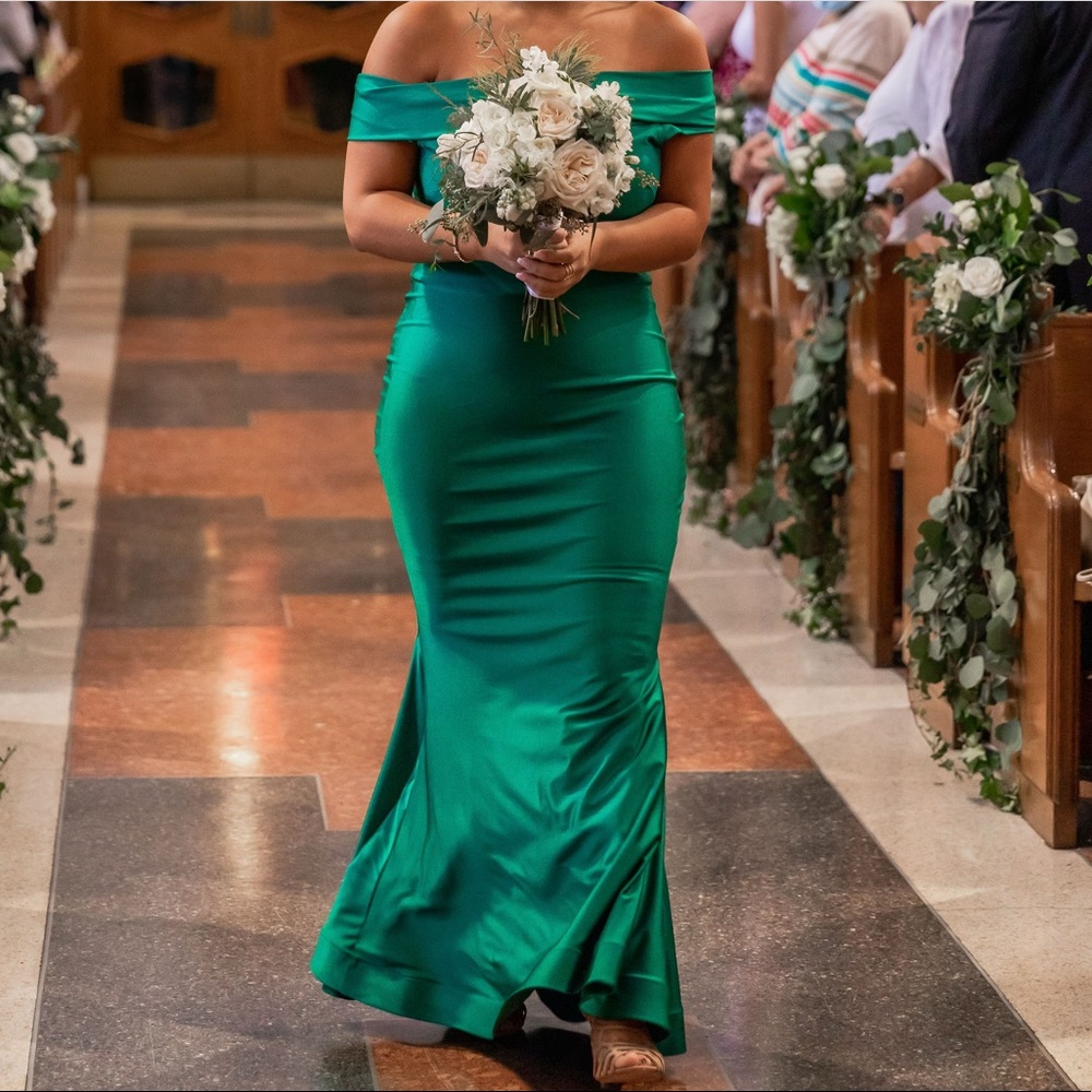 Gorgeous Emerald Green Gown